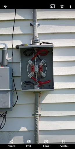 Certified electrician providing electrical repair in Liberty Township, OH - Georgia Electrical Solutions