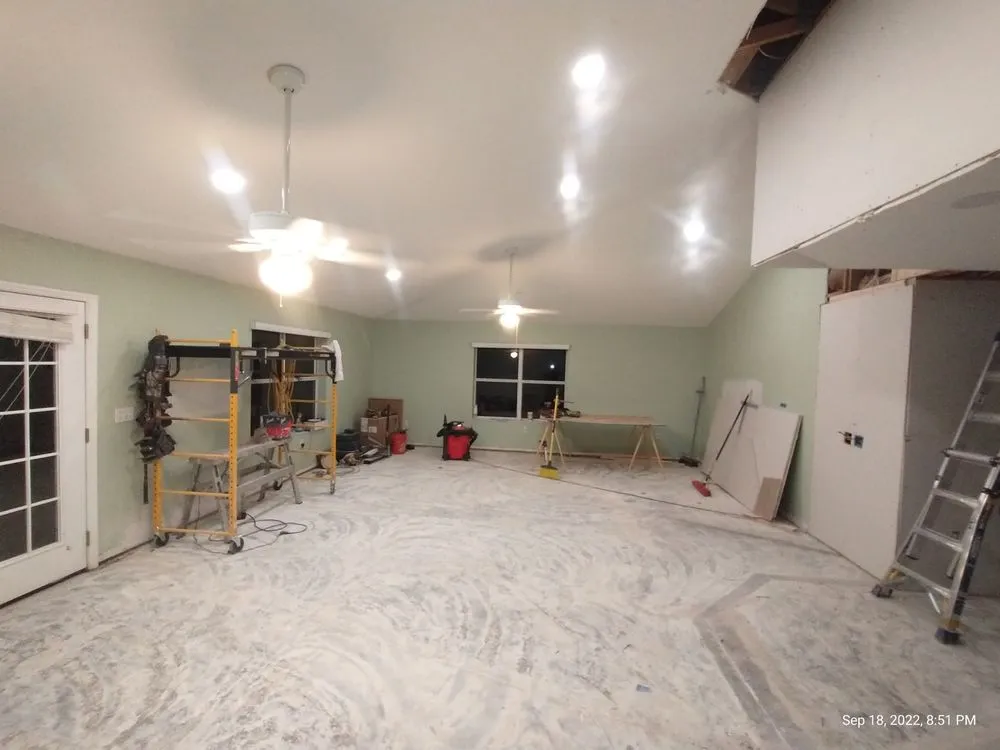 Expert electrician providing lighting installation in Pavo, GA - Georgia Florida Line Construction