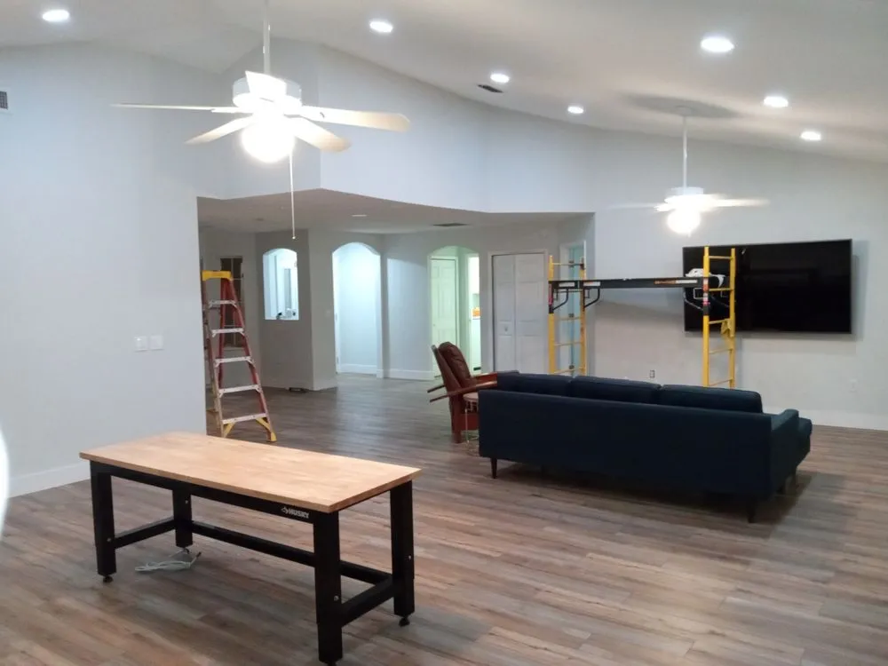 Emergency electrician providing lighting installation in Pavo, GA - Georgia Florida Line Construction