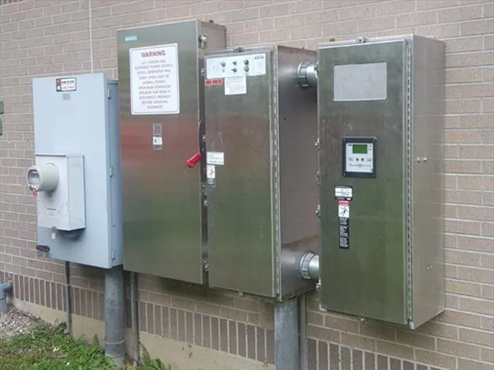 Reliable electrician providing lighting installation in , 