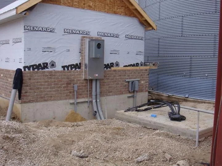 Licensed electrical repair in ,  by Gerald Long Electric