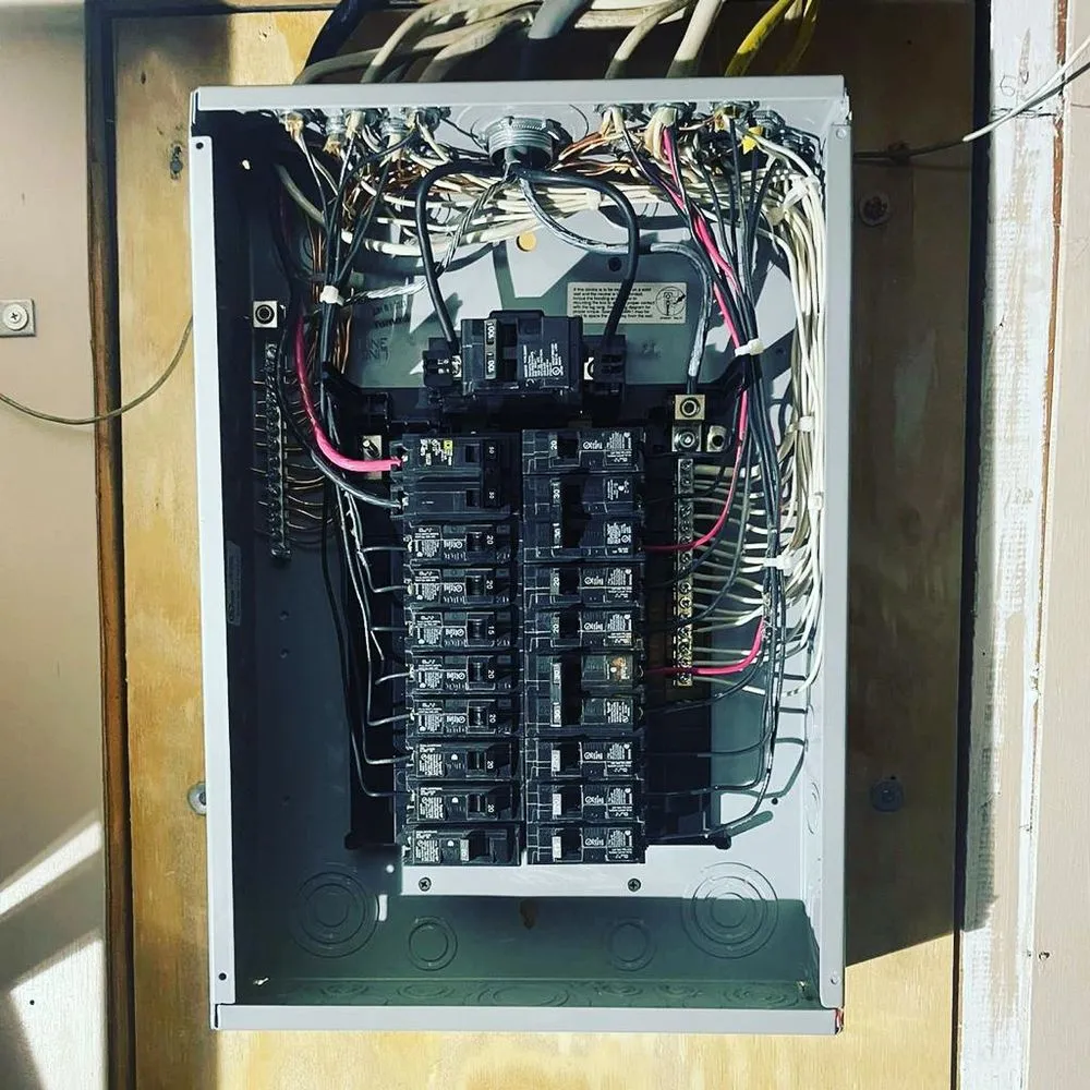 Reliable circuit breaker repair service in Belle Vernon, PA - Geser