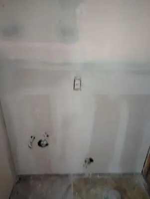 Get Er Done Construction Logo