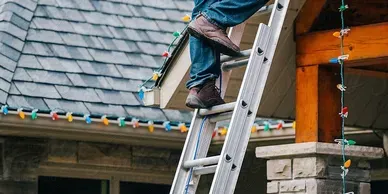 Reliable electrician providing electrical repair in Tampa Bay, FL - Get Help Around The House