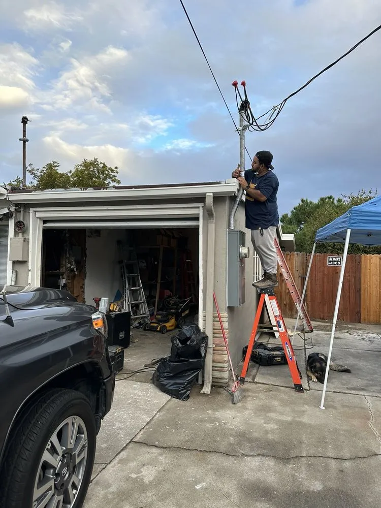 Slide of GG Electric