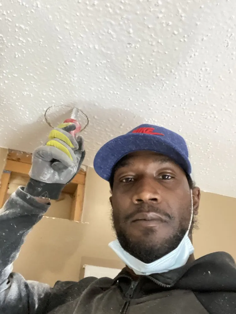 Licensed outlet and switch repair service in Philadelphia, PA - G&G Electrical Services