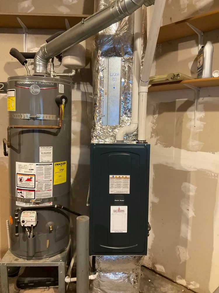 Expert electrician providing electrical repair in , 