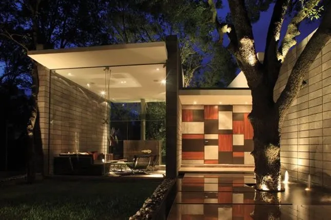 Slide of G&H Electrical