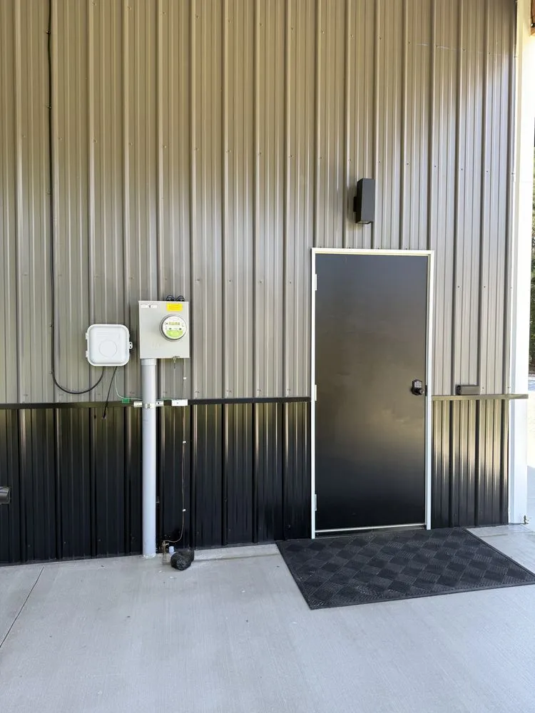 Slide of G&H Electrical