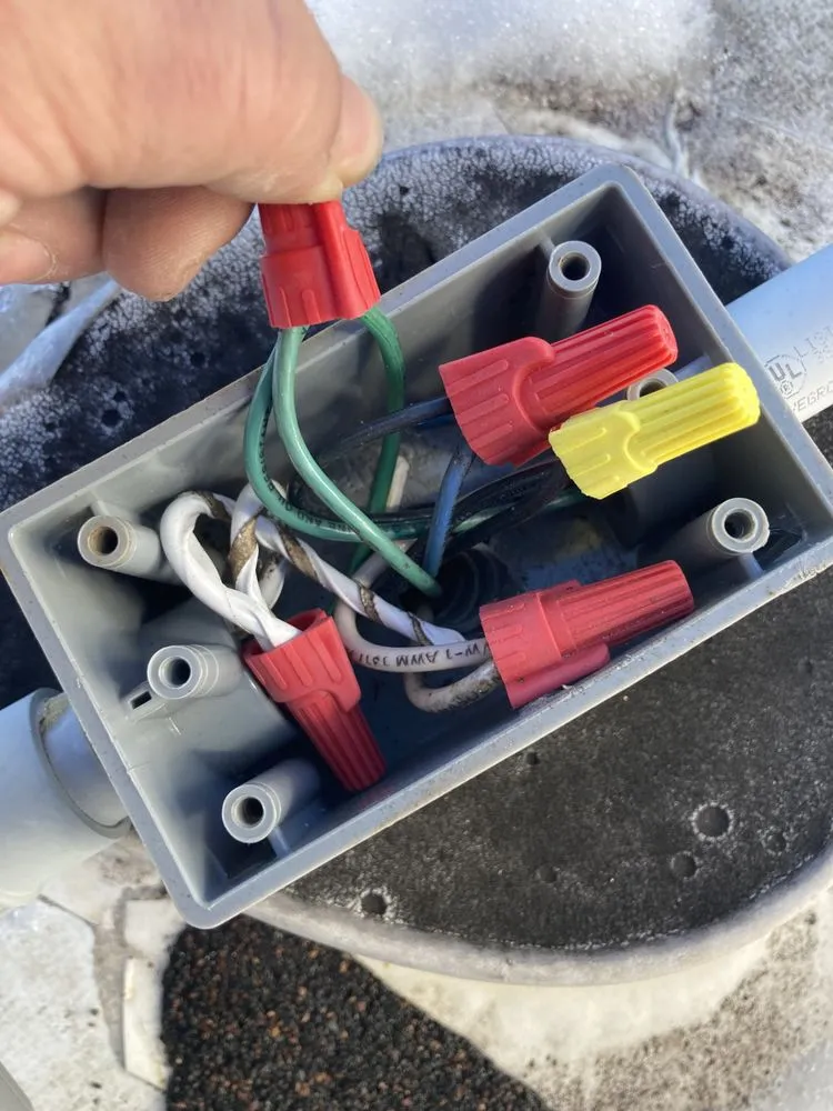 Slide of G&H Electrical