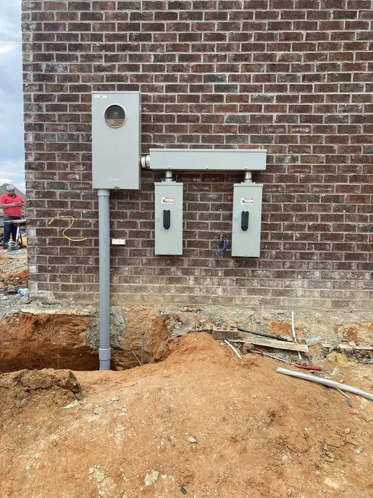 Slide of G&H Electrical