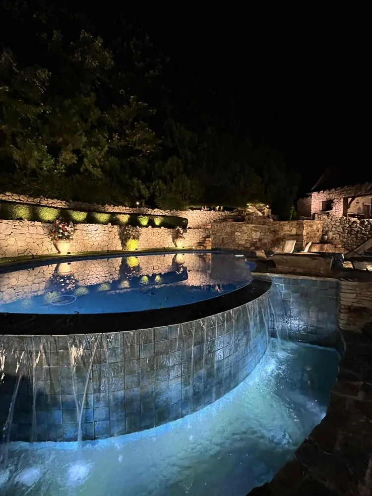 Slide of Gianni Electrical Service