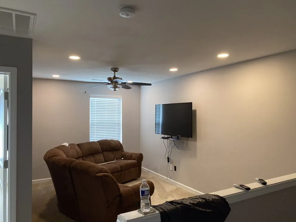 Slide of Gianni Electrical Service