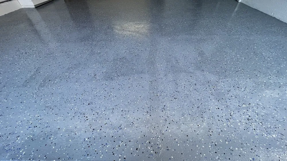 Expert electrician providing electrical repair in , 