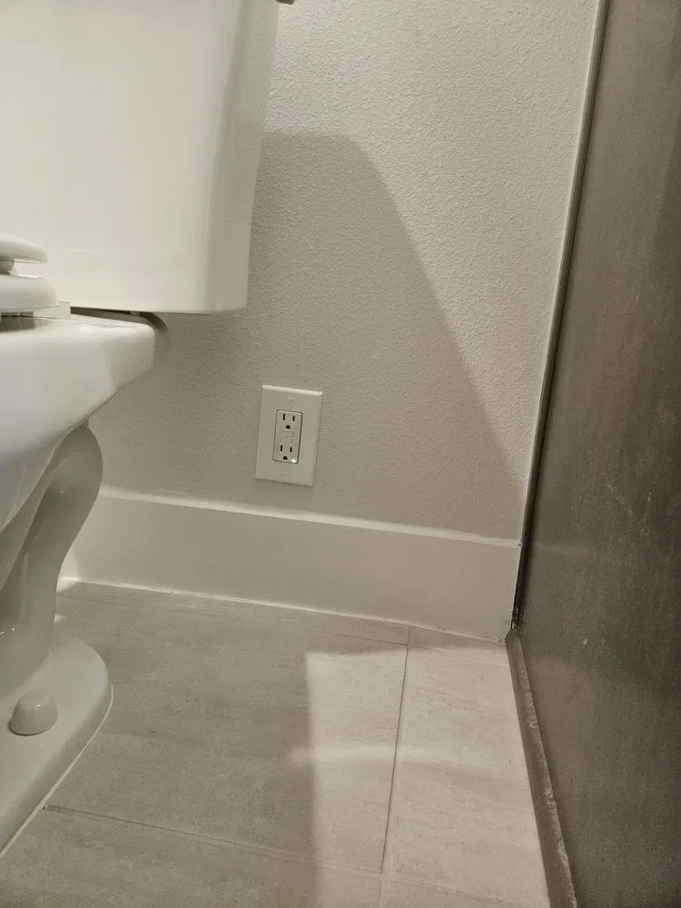 Reliable electrician providing electrical repair in ,