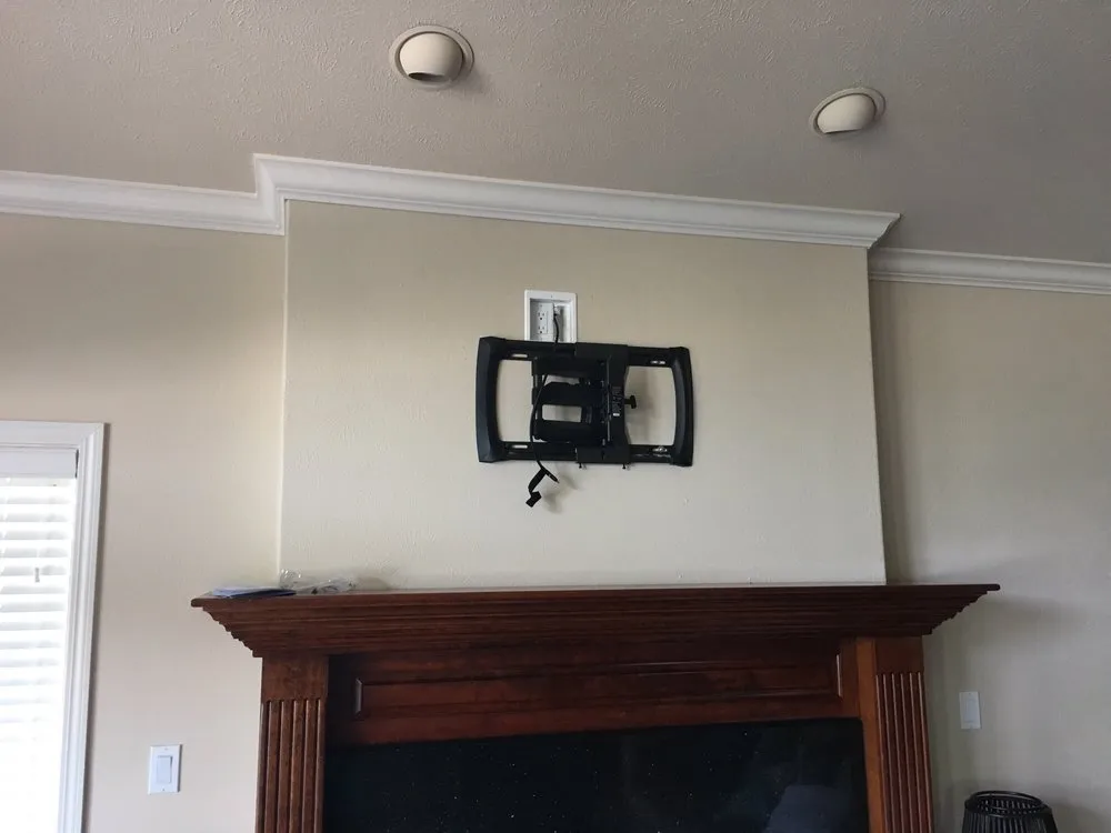 Emergency electrician providing outlet and switch repair in Hot Springs National Park, AR - Gilliam Electric