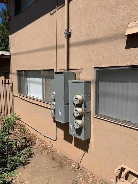 Slide of Gilwee Electric