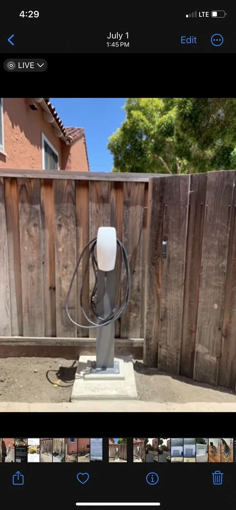 Slide of Gin Lam Electric