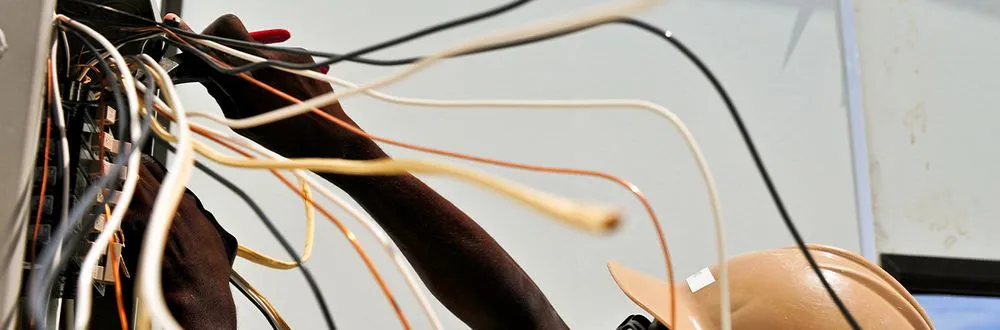 Slide of Giovanni Torres Electric