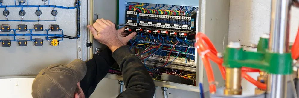 Slide of Giovanni Torres Electric