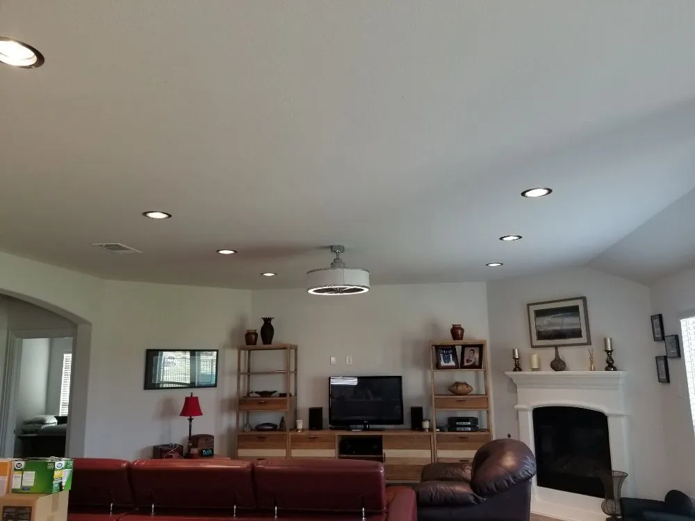 Slide of Gizmo Electric