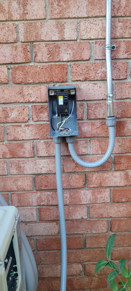 Slide of Gizmo Electric