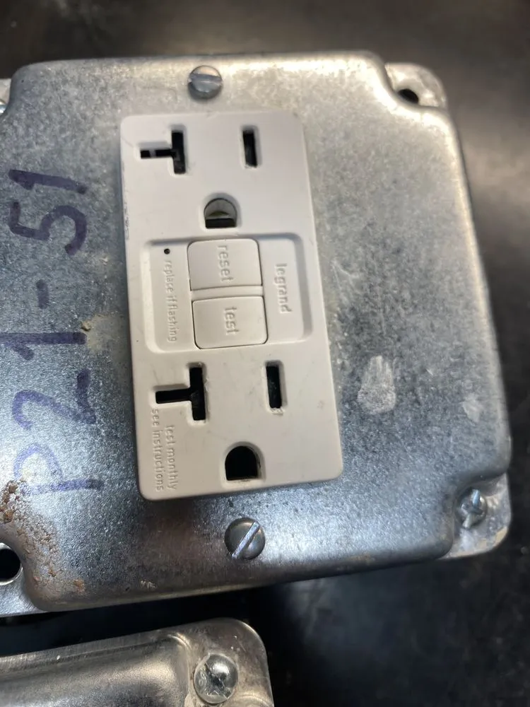 Slide of GLA Home Improvment