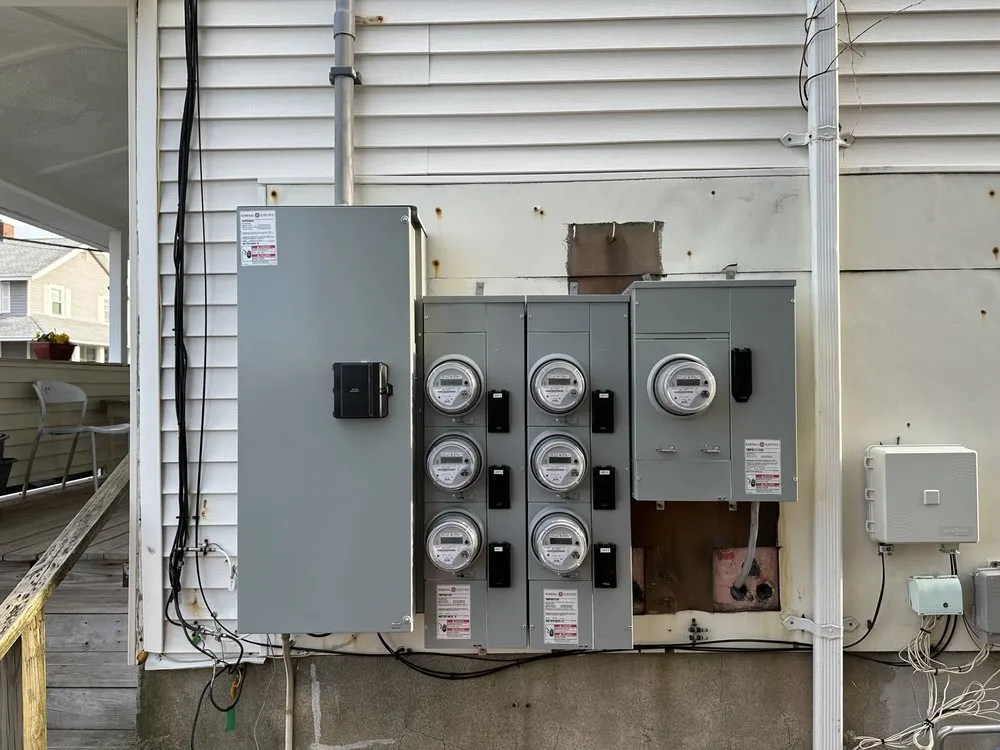 Slide of Glacier Electric