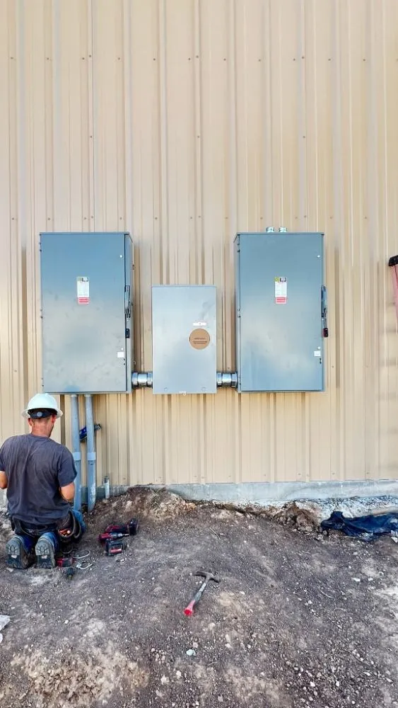 Slide of Gladiator Electric Tx