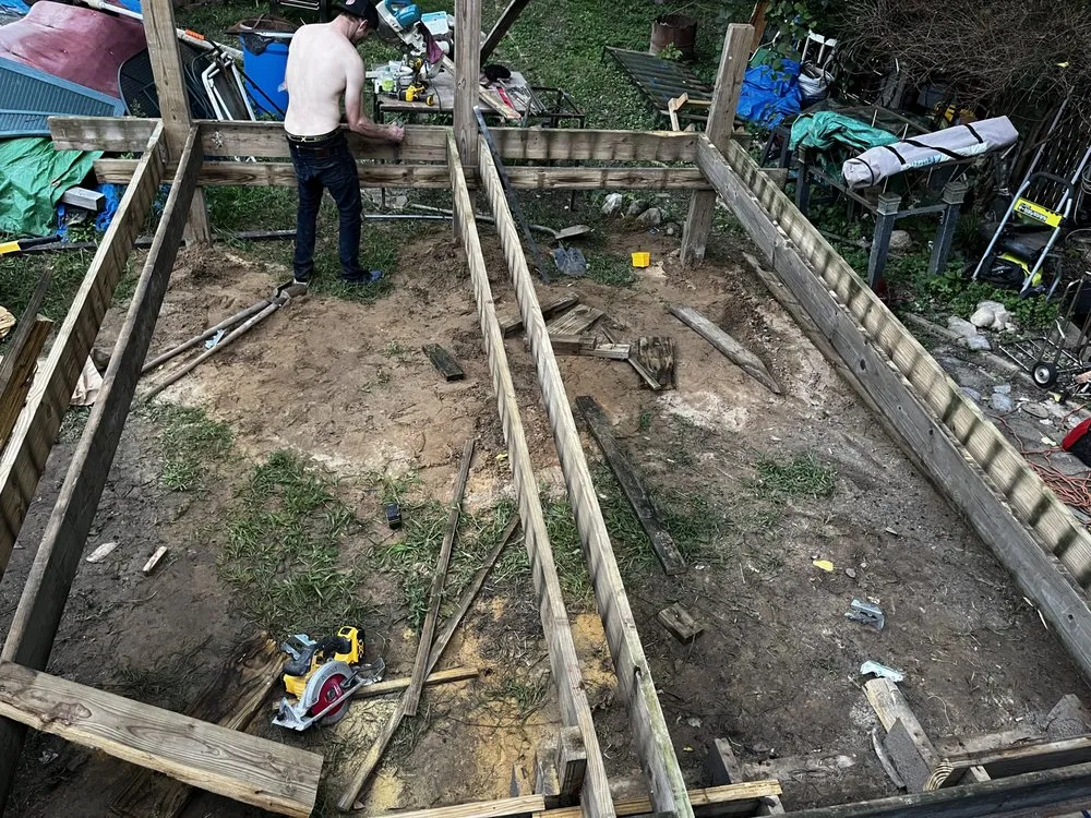 Slide of Glassy Whittle Threads