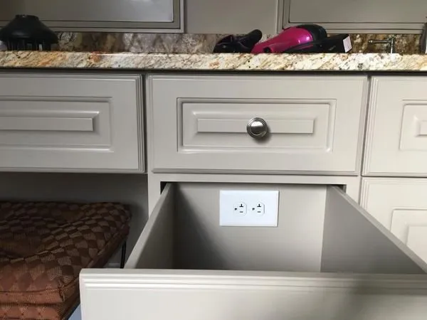 Slide of Glawson Electric