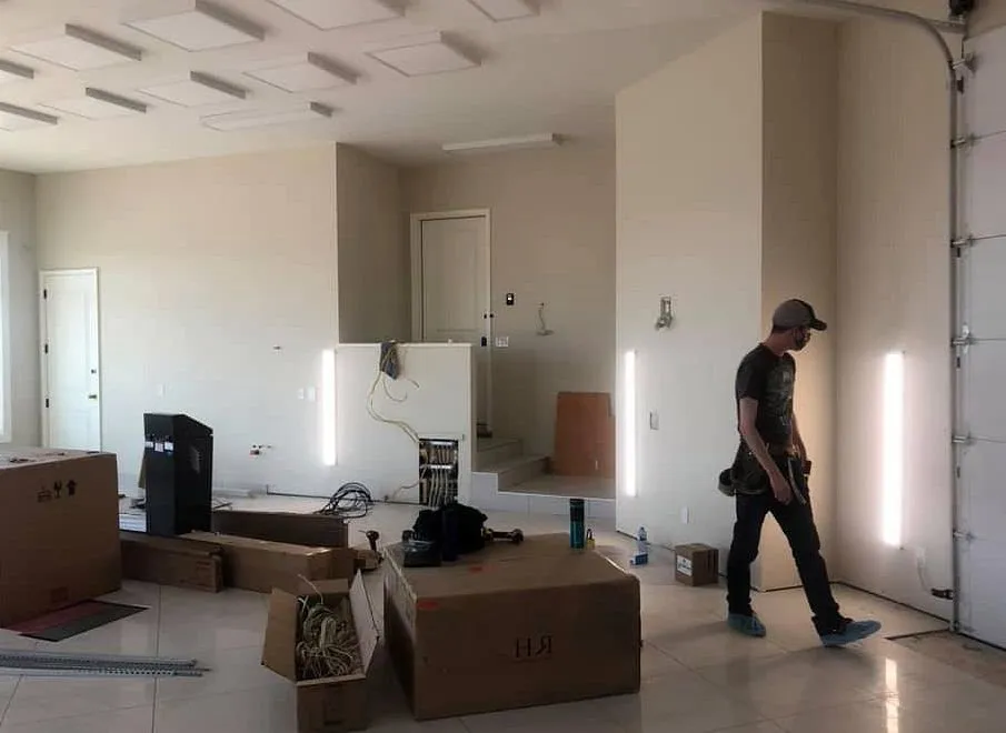 Slide of Glendale Electric