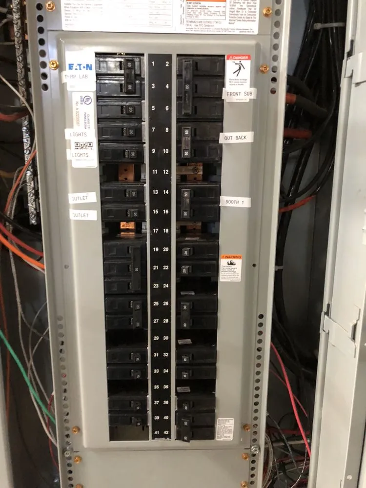 Trusted circuit breaker repair in ,  by Global Electric CIR