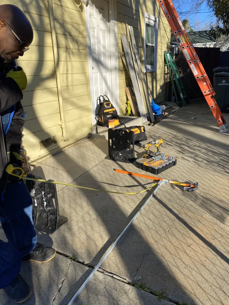 Professional circuit breaker repair service in ,  - Global Electric CIR