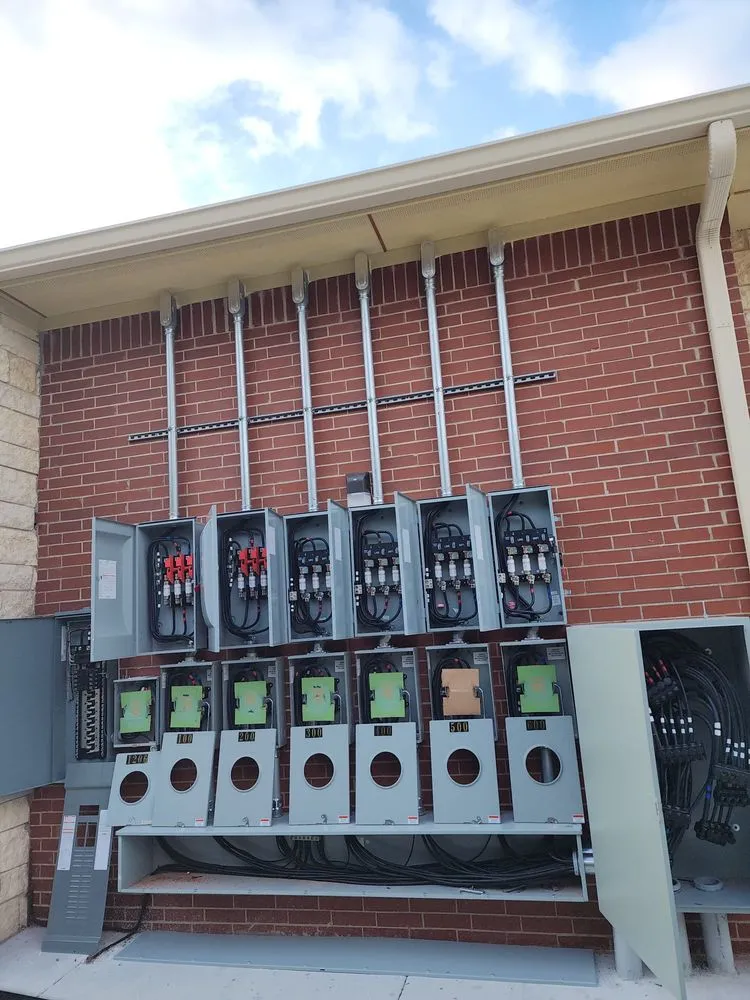 Slide of Globe Star Electric