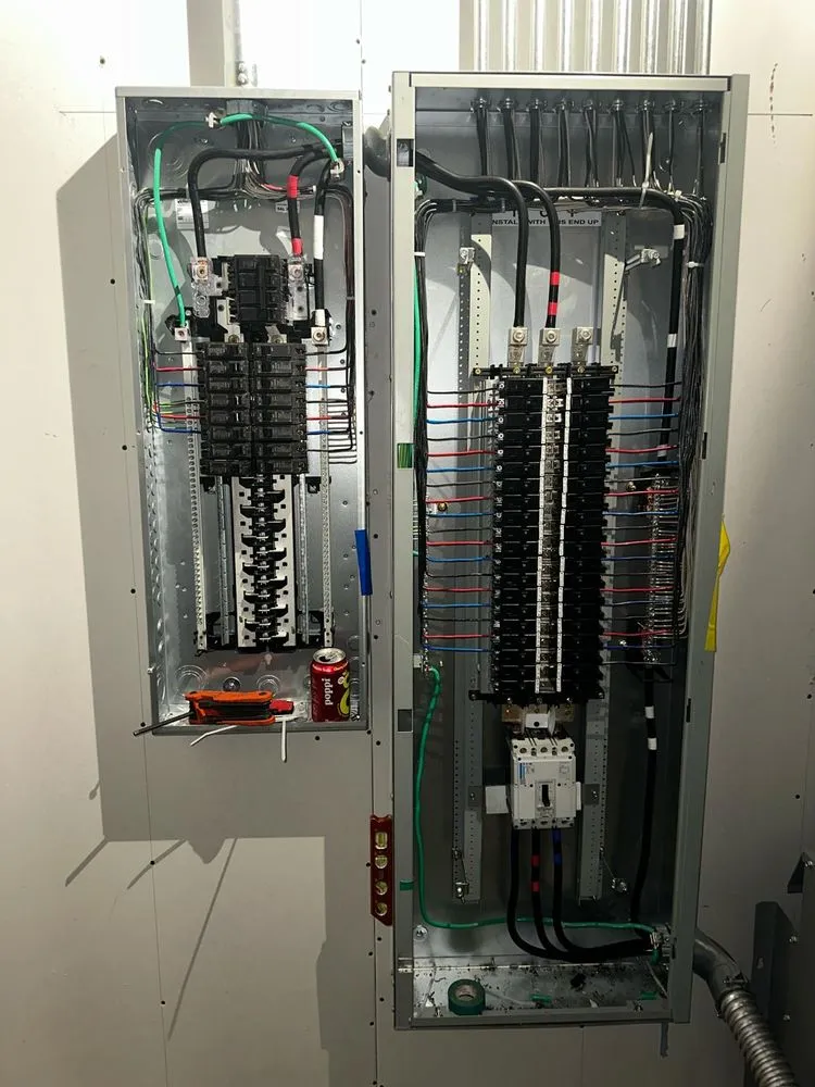 Slide of Globe Star Electric