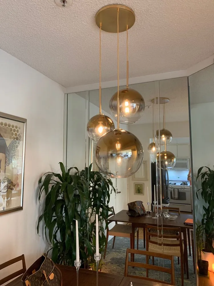 Licensed electrician providing wiring installation in , 