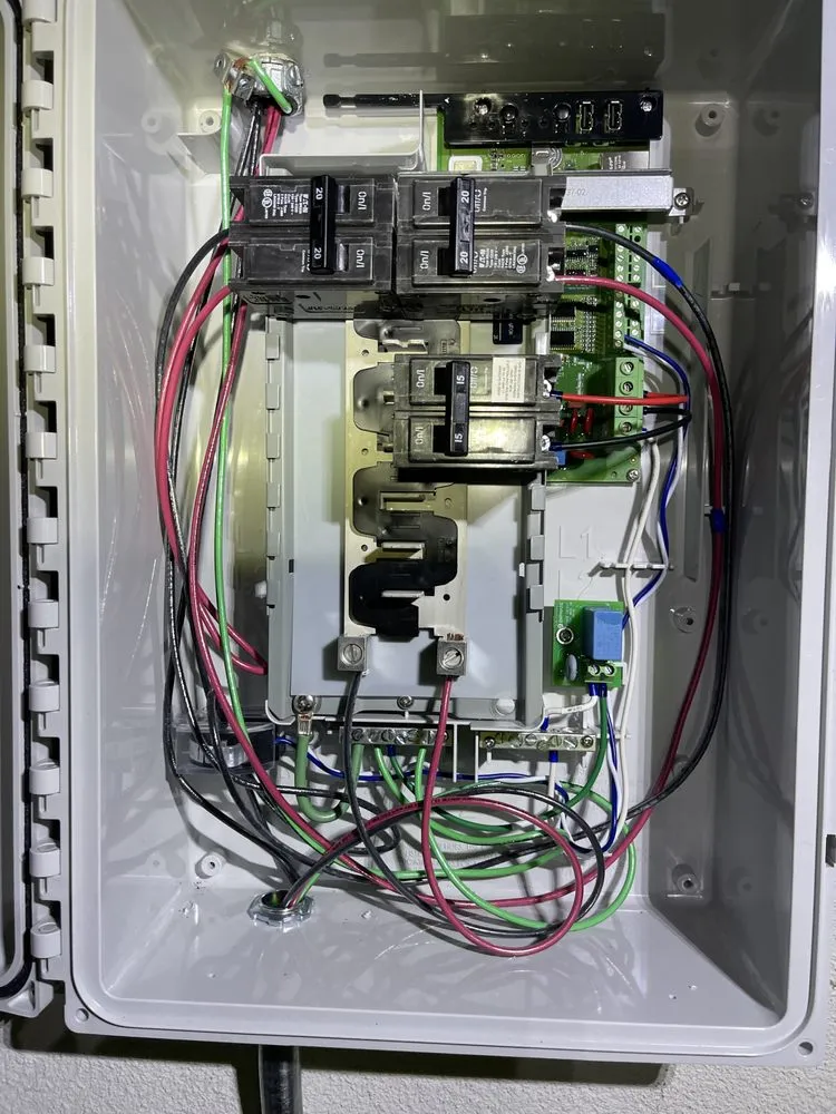 Slide of GLugo Electric