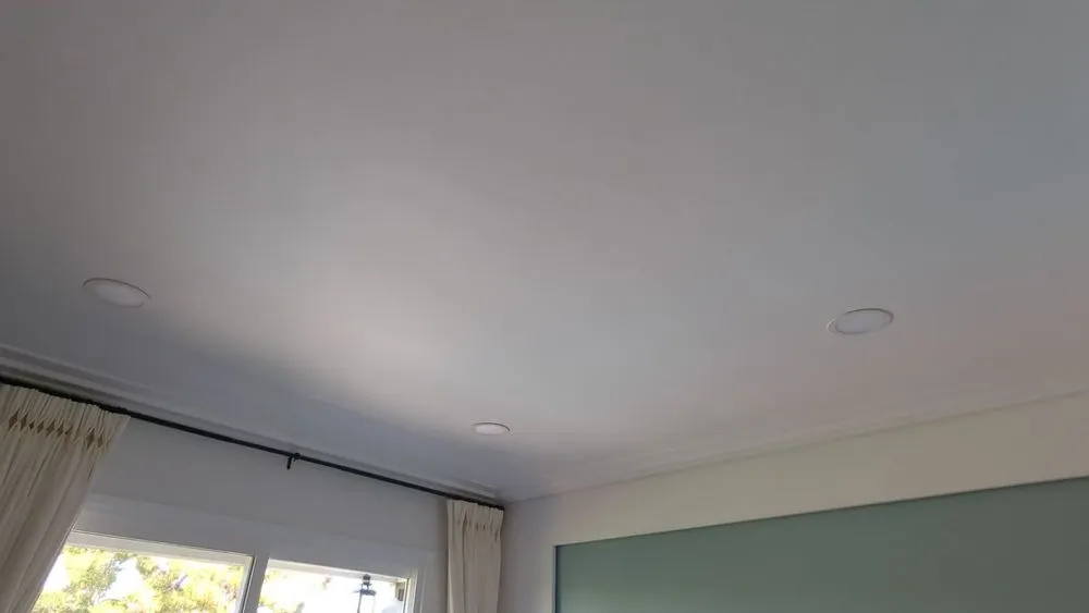 Slide of GLugo Electric