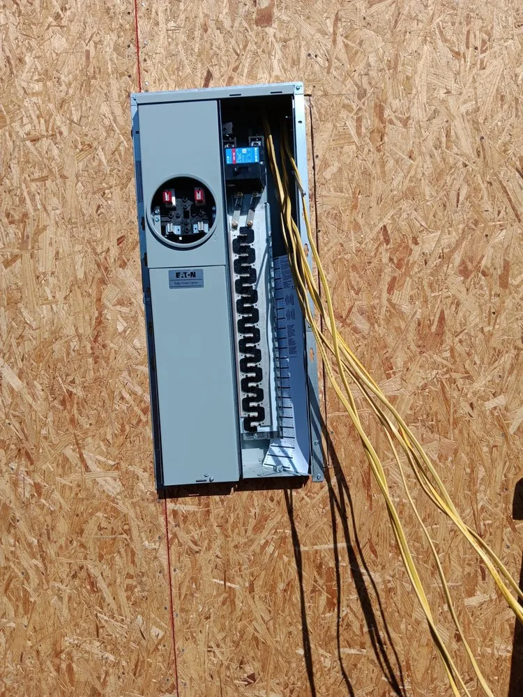 Slide of G&M Electrical Service