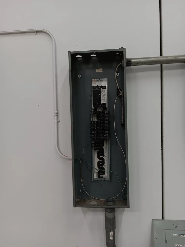 Slide of G&M Electrical Service