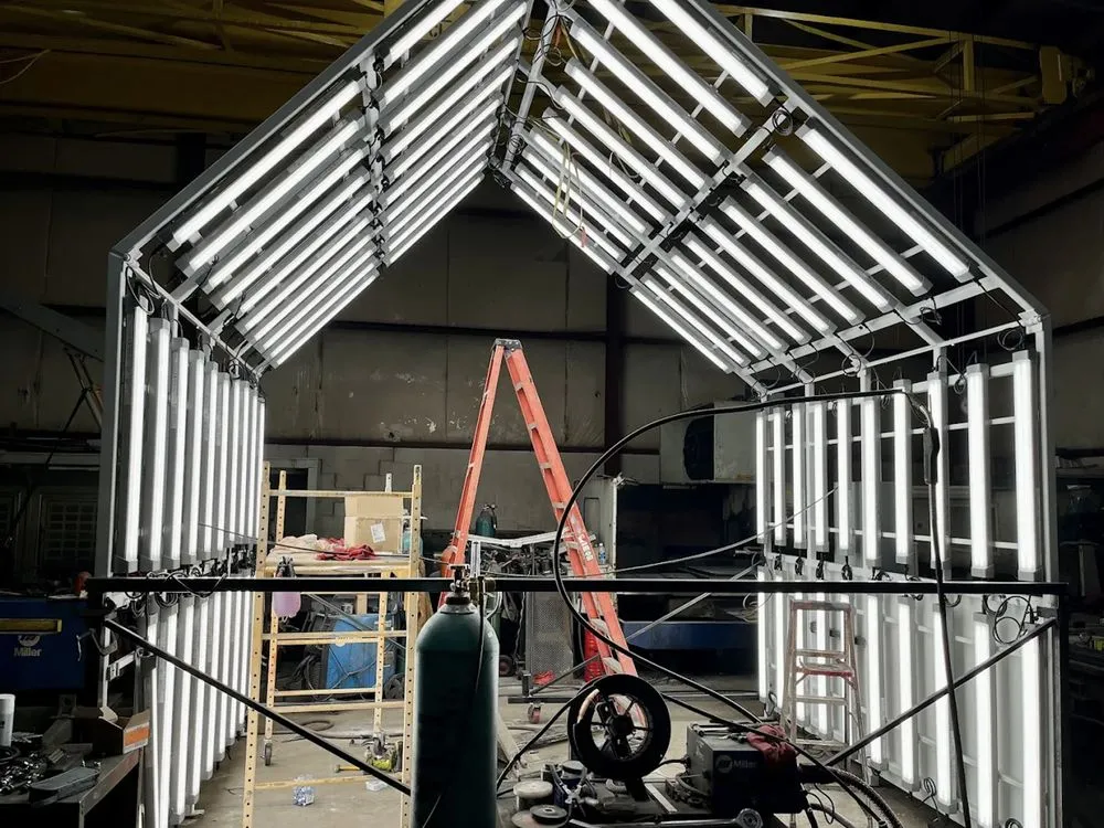 Slide of GNG Electric