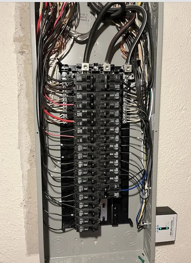 Slide of GNG Electric