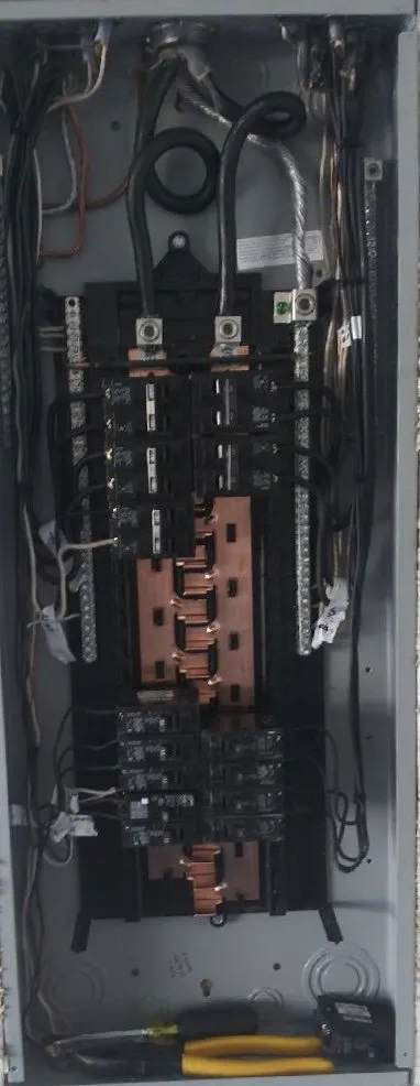 Slide of GNH Electric