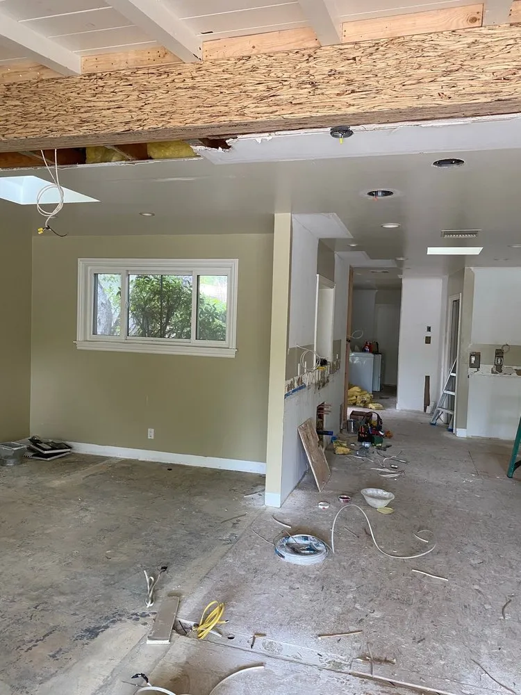 Reliable electrician providing wiring installation in Encino, CA - Go Green Electric