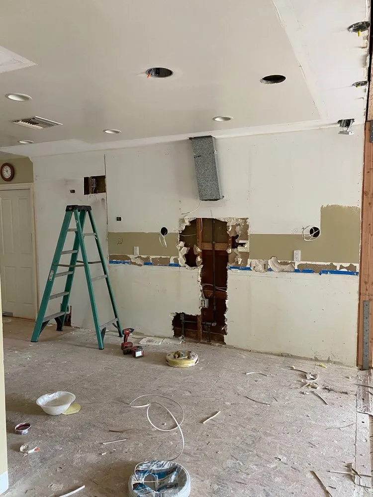 Affordable wiring installation in Encino, CA by Go Green Electric