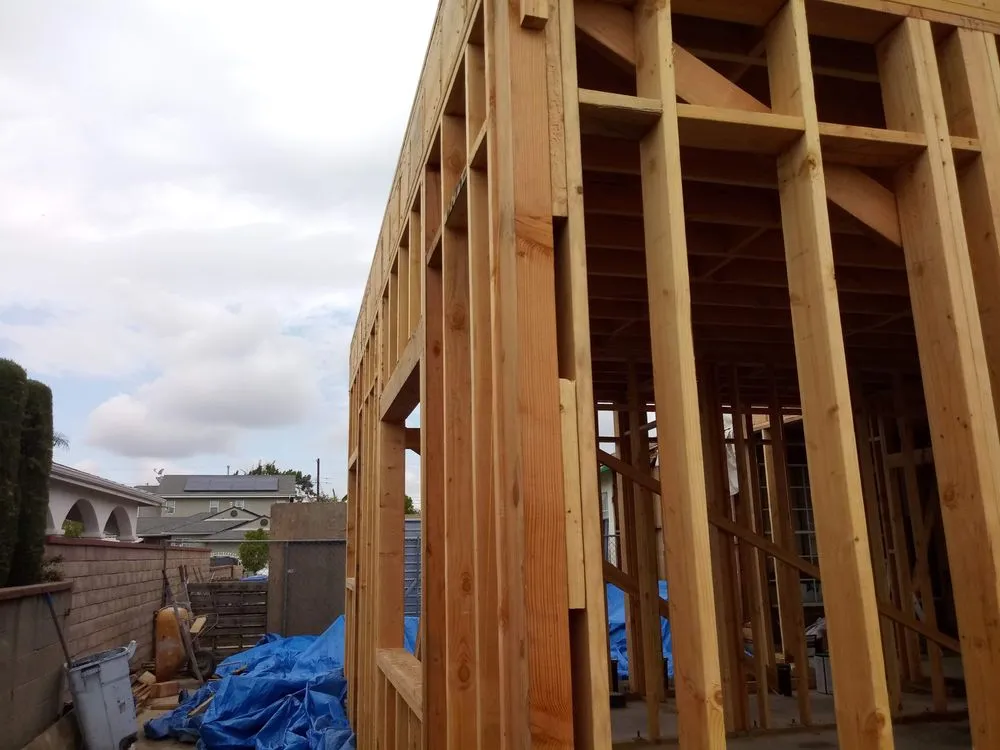 Licensed outlet and switch repair in San Fernando Valley, CA by Gold Coast Home Renovations & Repair