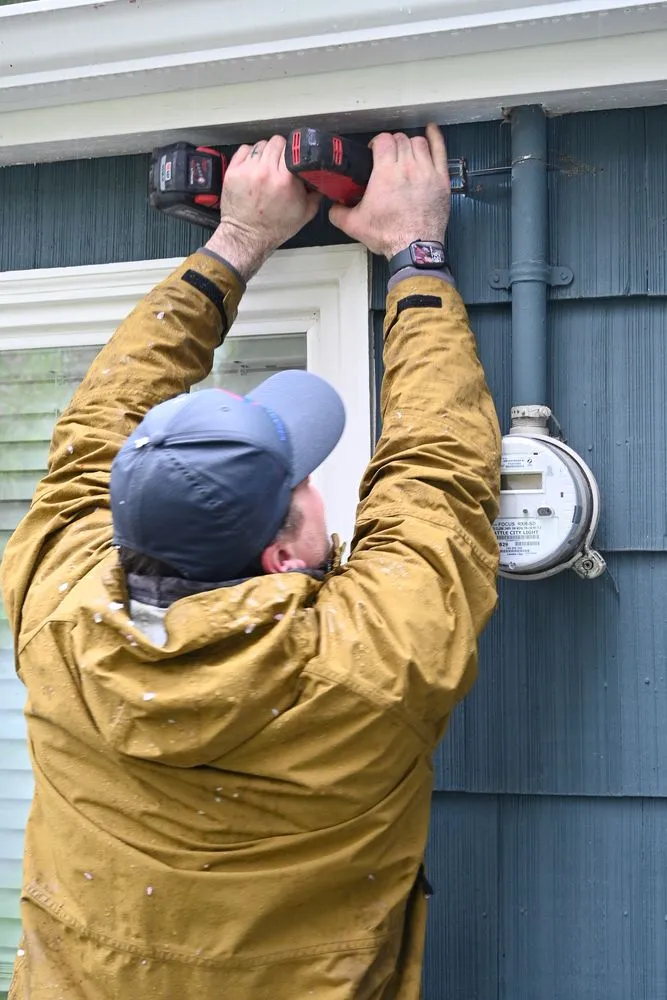 Slide of Gold Mountain Contracting