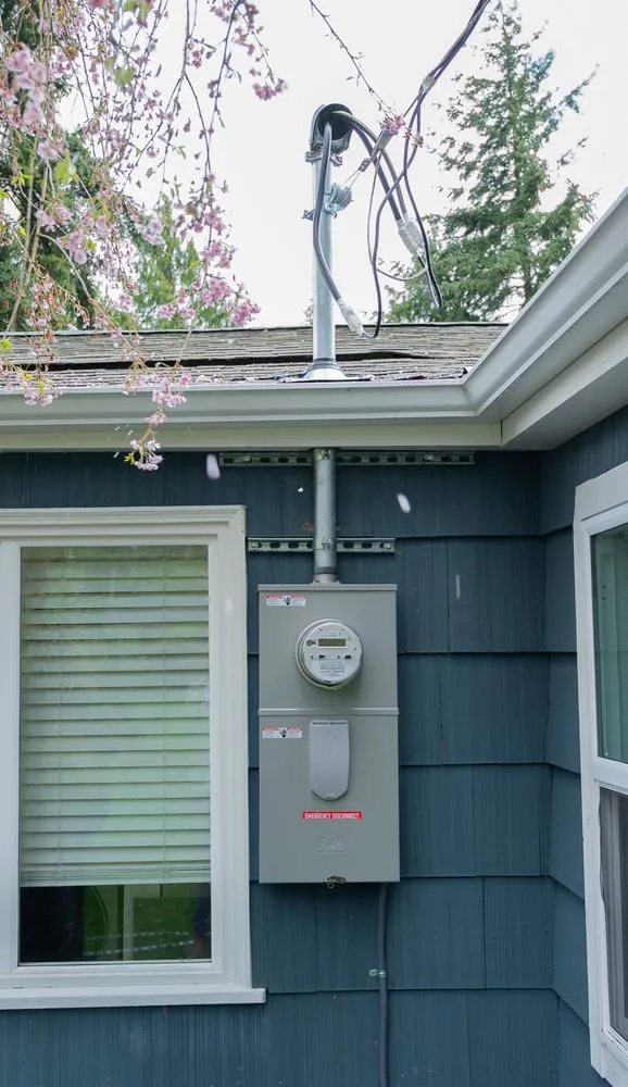 Slide of Gold Mountain Contracting