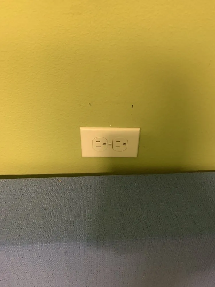 Slide of Goldcoast Electric